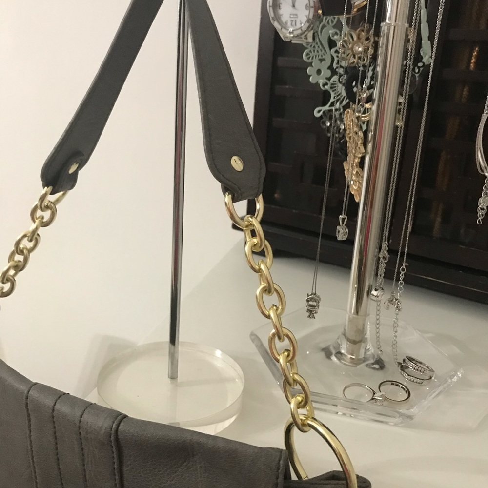 Avon Marks Brand Gray Purse. - image 4